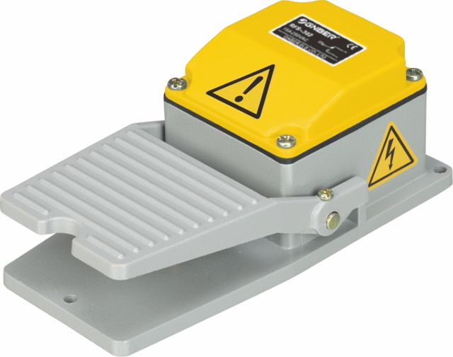 RFS-402 RFS Pedal switch High strength,reliable and safe universal pedal switch 15A 250VAC steel samll type Foot Switch heavy duty Foot Switch 15A 250VAC industrical Foot Switch