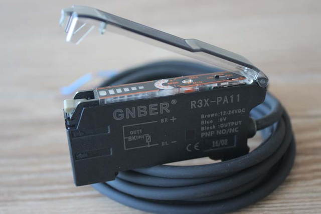 R3X-PA11 NPN simple fiber sensor