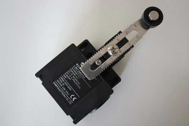 RD4N-812G 10A 250VAC IP65 Limit Switch